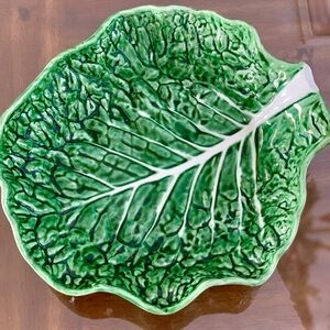 Secla cabbage serving platter bowl